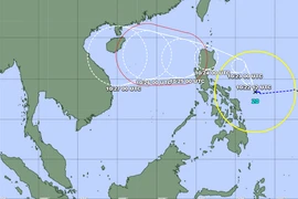 Áp thấp ngoài khơi Philippines dự báo mạnh lên thành bão và đi vào Biển Đông