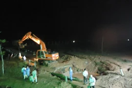 Đã khắc phục xong sự cố vỡ đường ống nước sạch Sông Đà