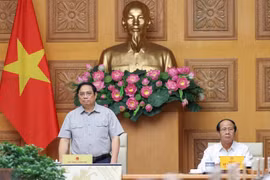 Thủ tướng: Huy động cả hệ thống chính trị, dừng các cuộc họp không cấp bách để ứng phó bão số 4
