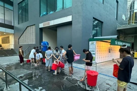 Hà Nội: Một số khu vực phía Tây bị mất, thiếu nước sạch sinh hoạt 