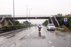 Hàng loạt cầu vượt trên quốc lộ 5 không có kinh phí cải tạo, đề nghị địa phương nhận lại