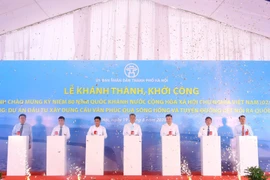 Khởi công cầu Vân Phúc bắc qua sông Hồng nối Hà Nội với Phú Thọ