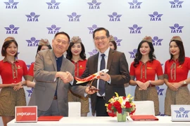 Học viện Hàng không Vietjet ký kết đào tạo với IATA