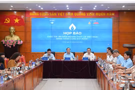 Tri ân những người dành cả thanh xuân để “đào núi, ngăn sông” 