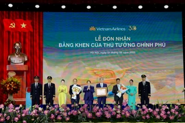 Thủ tướng đề nghị Vietnam Airlines phải "nhìn xa trông rộng, nghĩ sâu làm lớn"