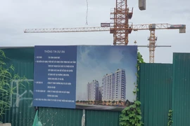 Công ty Xây dựng Delux Hà Nội bị phạt 180 triệu đồng vì thi công làm lún, nứt đường