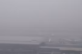Sương mù dày đặc hàng trăm chuyến bay không thể cất cánh, nhà chức trách chỉ đạo “nóng”