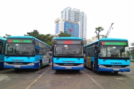 Xe buýt Hà Nội kiến nghị lùi thời gian lắp camera giám sát hành trình