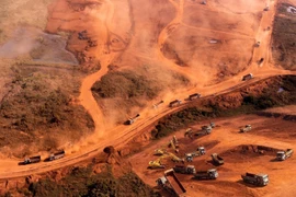 Kiểm tra tình trạng ô nhiễm bụi do thi công Cảng hàng không quốc tế Long Thành