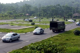 Cho em mượn chứng minh nhân dân để thi bằng lái xe, người đàn ông bị đề nghị xóa dữ liệu bằng lái xe 