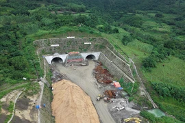 Khởi công mở rộng 2 hầm trên cao tốc Bắc Nam vào 19-8