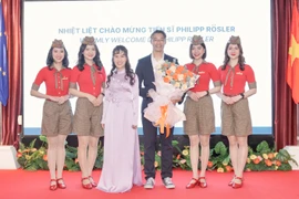 Nguyên Phó Thủ tướng Đức gia nhập Hội đồng quản trị Vietjet Air