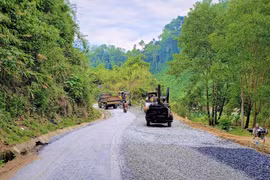 Kinh phí bảo trì đường bộ ít nhưng vẫn không tiêu hết tiền