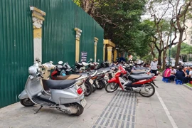 Bác đề xuất sử dụng vỉa hè để kinh doanh xuyên đêm của quận Hoàn Kiếm