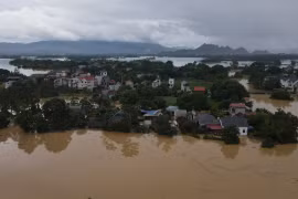 Lượng mưa trong tháng 7 tại nhiều địa phương phá vỡ kỷ lục 30 năm qua