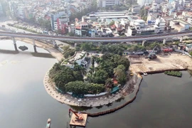 Quận Đống Đa tạm lấp 6.500m2 hồ Hoàng Cầu để thi công cải tạo: Đã được Sở Xây dựng cho phép?