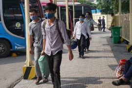 Nhu cầu đi lại bằng xe khách dịp Tết dự báo tăng nóng, Hà Nội tăng cường 2.200 xe phục vụ