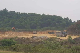 Thạch Thất: Xẻ đồi lấy đất bán kiếm tiền tỷ, dân báo chính quyền xã mới biết