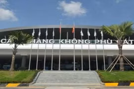 Sân bay đóng cửa, hàng không hủy chuyến do ảnh hưởng bão số 10