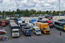 Mọi hàng hóa đều là thiết yếu, tất cả tuyến đường đều là luồng xanh