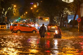 Bắc bộ, Trung bộ mưa lớn nhiều ngày tới, nước trên lưu vực các sông được cải thiện