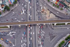 Lưu ý: Từ 18-1, thí điểm tổ chức lại nút giao Nguyễn Xiển- Khuất Duy Tiến-Nguyễn Trãi