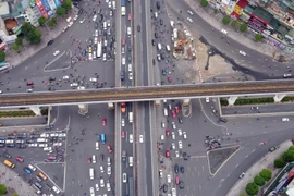 Lưu ý: Từ 18-1, thí điểm tổ chức lại nút giao Nguyễn Xiển- Khuất Duy Tiến-Nguyễn Trãi