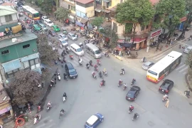 Hà Nội cho phép phương tiện “đèn đỏ được rẽ phải” tại hàng 80 nút giao