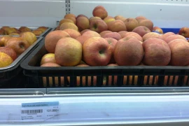 Lê, táo để nửa năm không hỏng là... bình thường!