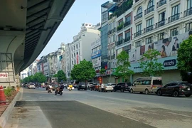 Khắc phục xong hố "tử thần" nuốt xe máy ở đường Trường Chinh