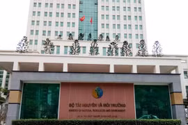 Tạm thời phong tỏa trụ sở Bộ Tài nguyên và Môi trường do có cán bộ nghi nhiễm SARS-CoV-2