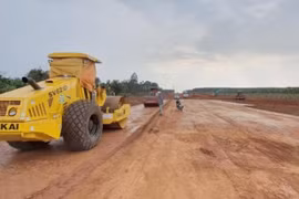 Công trình xây dựng liêu xiêu khi giá xăng dầu biến động mạnh