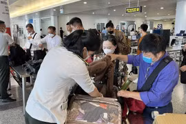 Chất lỏng trong hành lý xách tay trên các chuyến bay đi Úc sẽ được kiểm tra trực quan