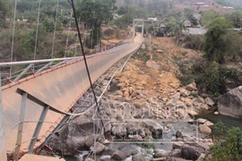 Bộ GTVT kiến nghị Thủ tướng chỉ đạo khởi tố vụ án lật cầu treo Chu Va 6