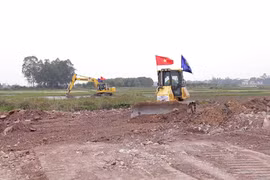 Thiếu nghiêm trọng vật liệu thi công, lo ngại cao tốc Bắc- Nam chậm tiến độ