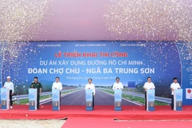 Khởi công xây dựng đường Chợ Chu- ngã ba Trung Sơn, nối thông đường Hồ Chí Minh