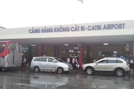 Kiểm soát viên không lưu ngủ quên bị tước giấy phép 2 tháng