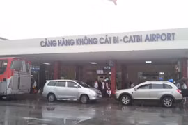 Kiểm soát viên không lưu ngủ quên bị tước giấy phép 2 tháng