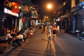 Phố đi bộ quanh hồ Hoàn Kiếm hoạt động từ tối 2-9