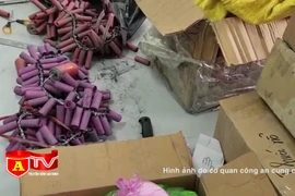 Phát hiện gần 12kg pháo nổ được gửi qua đường chuyển phát nhanh