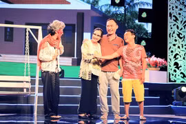 Thu Trang trở thành "mẹ vợ" của chồng mình - nghệ sĩ Tiến Luật