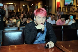 Sơn Tùng M-TP làm liveshow miễn phí hướng đến EMA Milan 2015 