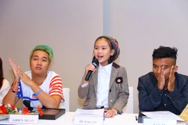 Tuấn Hưng, bé Bảo An được vinh danh nút bạc do Youtube trao tặng