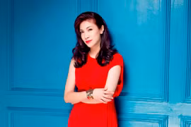 Pha Lê "lột xác" với hình ảnh sang trọng, quyến rũ