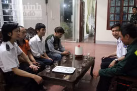 Sóng đánh chìm tàu chở than, 5 thuyền viên được cứu sống