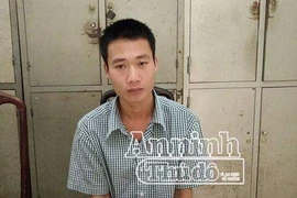 Nhân lúc tang gia, cháu nội phá két sắt trộm tiền