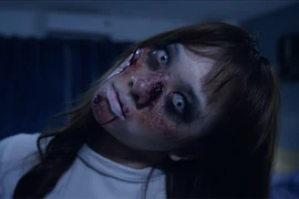 Hari Won hóa ma nữ "hù" Ngô Kiến Huy ngất xỉu tại chỗ 