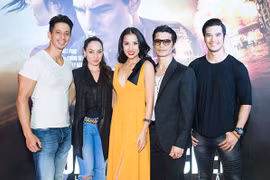 Sao Việt háo hức với bom tấn mới của tài tử Tom Cruise