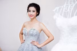 Hoa hậu Đỗ Mỹ Linh làm cô dâu lộng lẫy