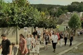 Người dân Bỉ phản đối việc ân xá cho vợ cũ của một tên tội phạm khét tiếng 